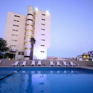 מלון אקווה מרין